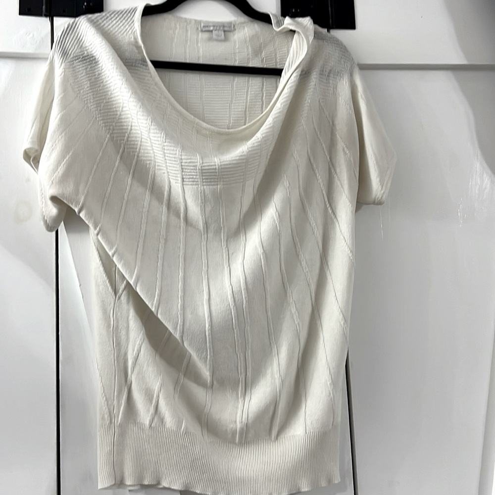 Beige/off white short sleeved thin sweater or blouse from New York and company.
